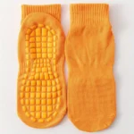 Jumplings Anti Bacterial Anti-Skid Athletic Socks for Men Women, Rubber Anti-Slip and Thicken Cushion Sport Socks Ankle Length Socks for Badminton Soccer Running Gym & Indoor Training